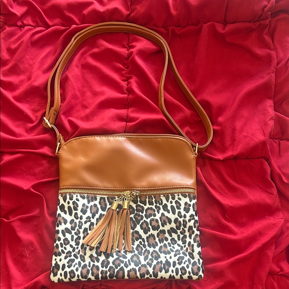 Tan & Leopard Print Crossbody Bag with Tassel Accent 11.5”•11”